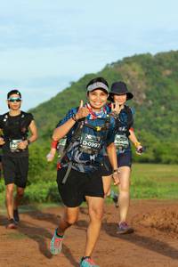 BIB: 0425, 0997
                            <button type="button" onclick="openModal(5110928)" class="btn btn-primary btn-sm float-right btn-popup" data-toggle="modal" data-target=".modal-high-quality">
                        <i class="fas fa-shopping-cart"></i> Add to Cart
                    </button>
                                            <button type="button" onclick="isThisMe(5110928, true)" class="btn btn-success btn-sm float-right btn-popup btn-isme hidden" data-toggle="tooltip" data-placement="bottom" title="นี่คือรูปของคุณใช่ไหม คลิกที่นี่เพื่อเอาเข้าอัลบั้ม">
                        <i class="fas fa-plus"></i> Add to album
                    </button>
                    <button type="button" onclick="isThisMe(5110928, false)" class="btn btn-warning btn-sm float-right btn-popup btn-isnotme hidden">
                        <i class="fas fa-ban"></i> Remove from album
                    </button>